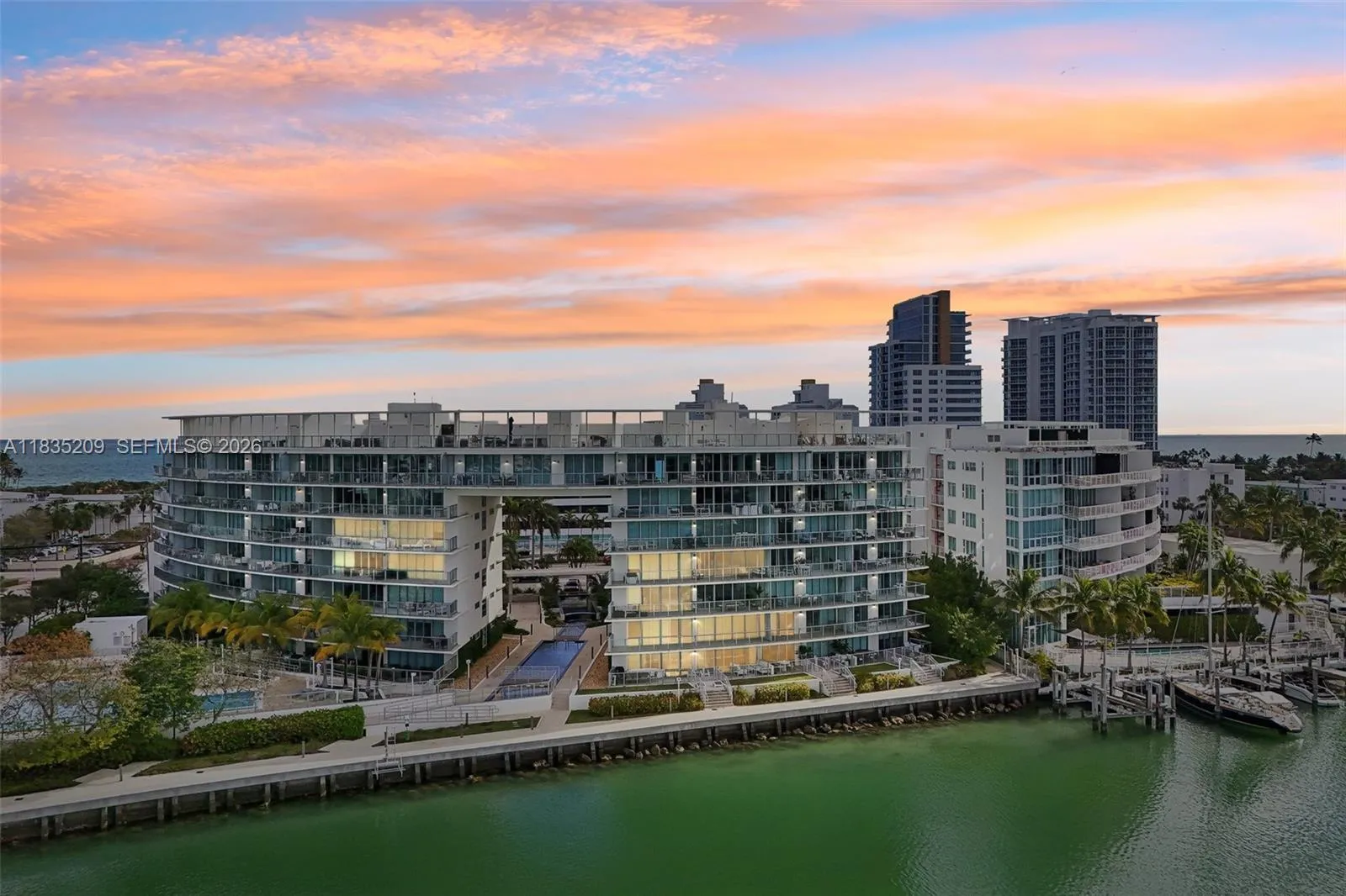 Foto de propiedad en 6620 Indian Creek Drive 607, Miami, FL 33141 Miami con MLS# 