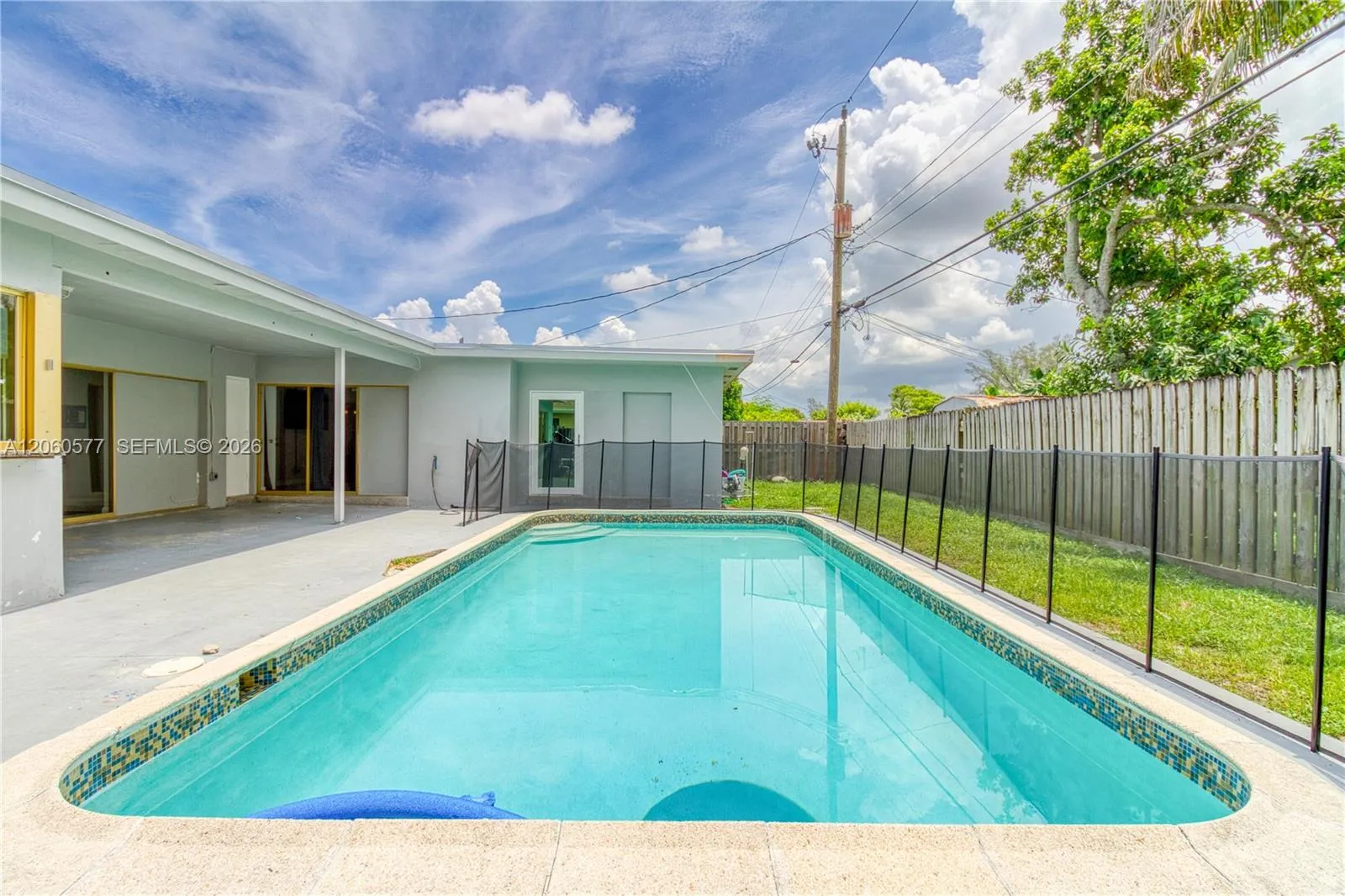 Foto de propiedad en 6620 NW 21st Court, Sunrise, FL 33313 Sunrise con MLS# 