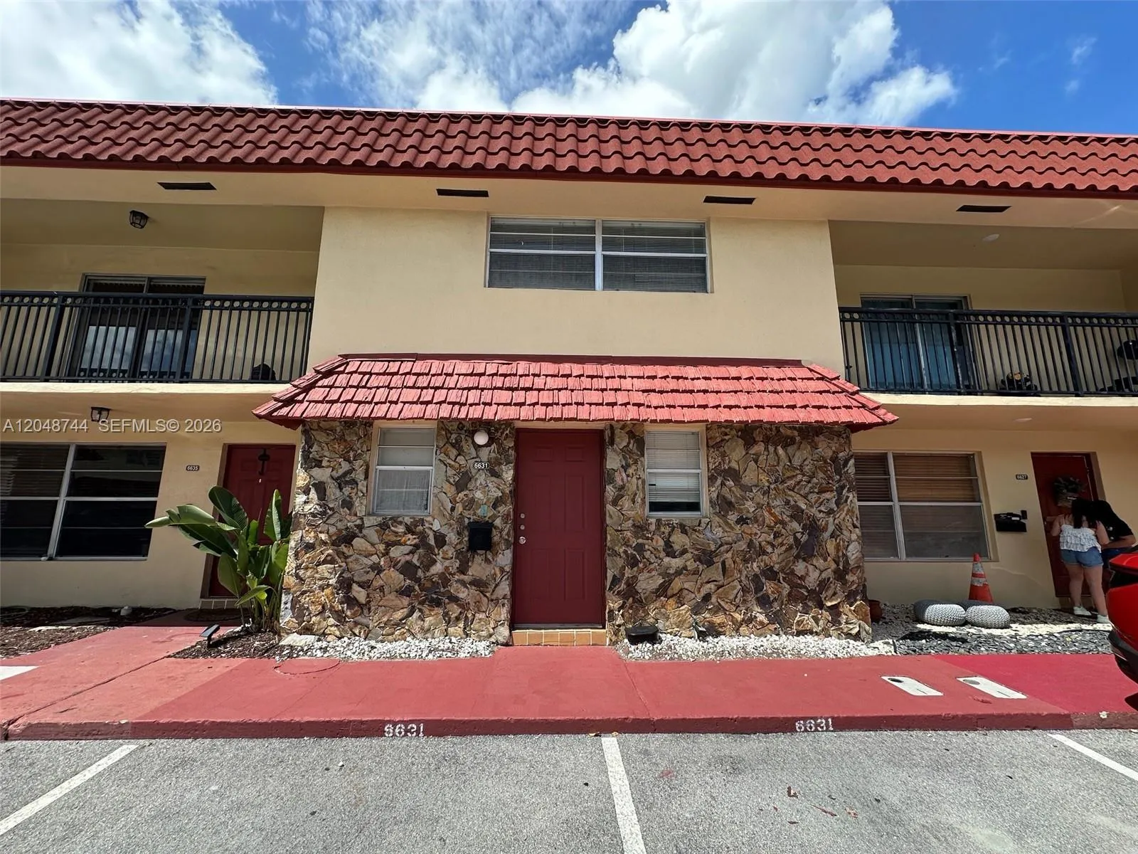 Foto de propiedad en 6631 SW 41st Place 43, Davie, FL 33314 Davie con MLS# 