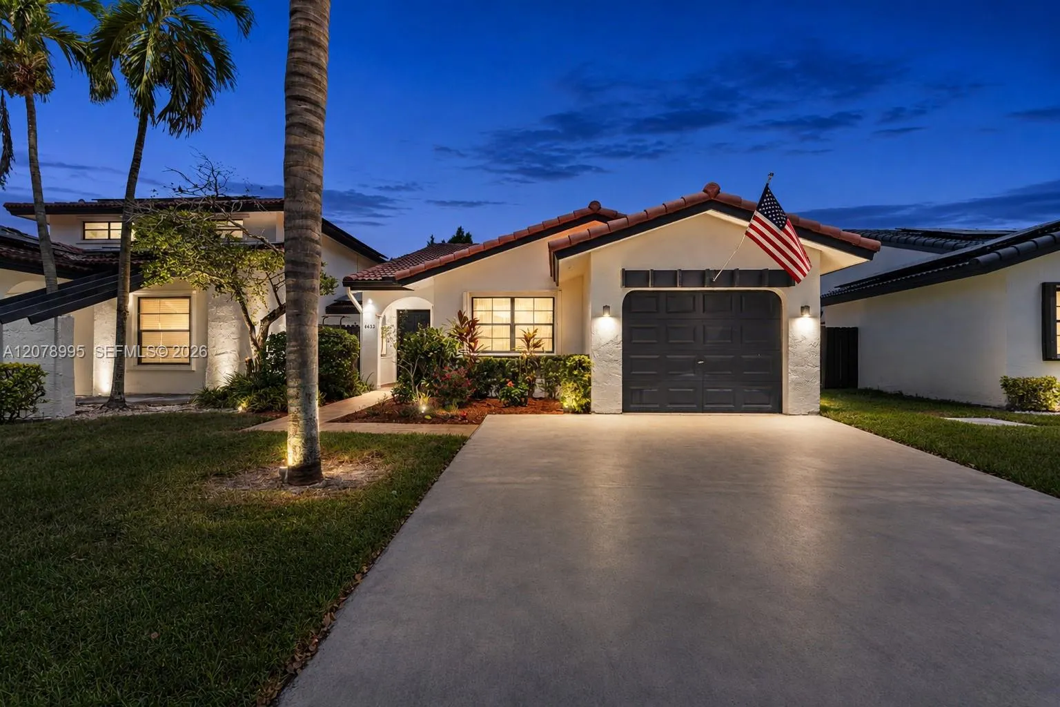 Foto de propiedad en 6633 NW 176th Terrace, Hialeah, FL 33015 Hialeah con MLS# 