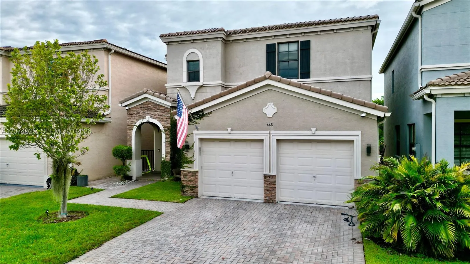 En Renta 668 NE 191st Street 0, Miami, FL 33179, Miami, FL 33179