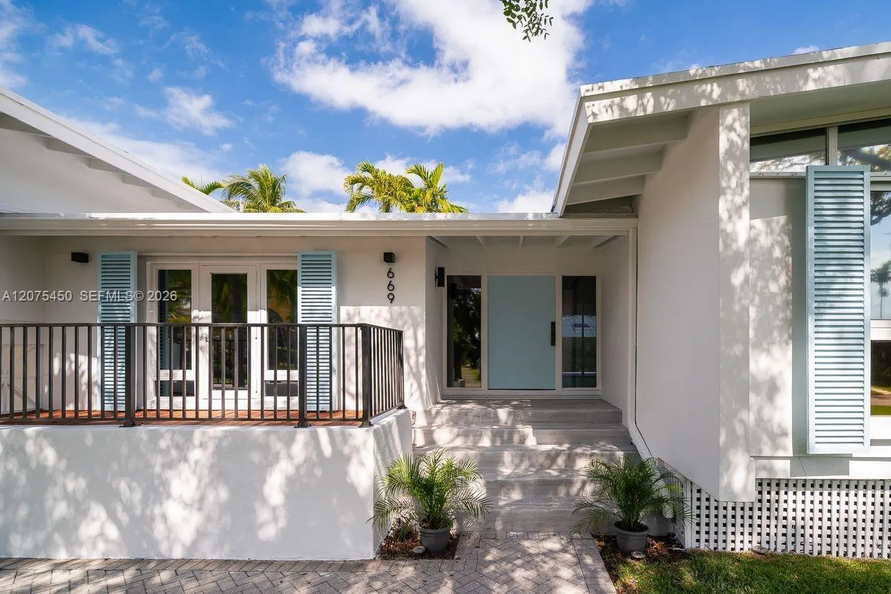 En Renta 669 S Mashta Drive, Key Biscayne, FL 33149, Key Biscayne, FL 33149