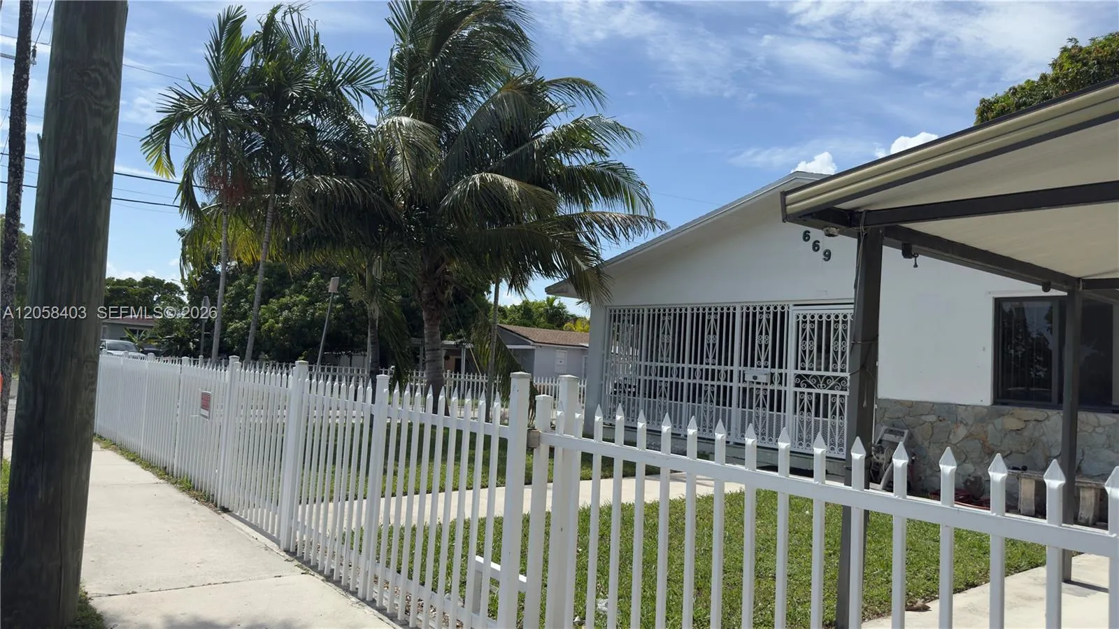 En Renta 669 W 23rd Street, Hialeah, FL 33010, Hialeah, FL 33010