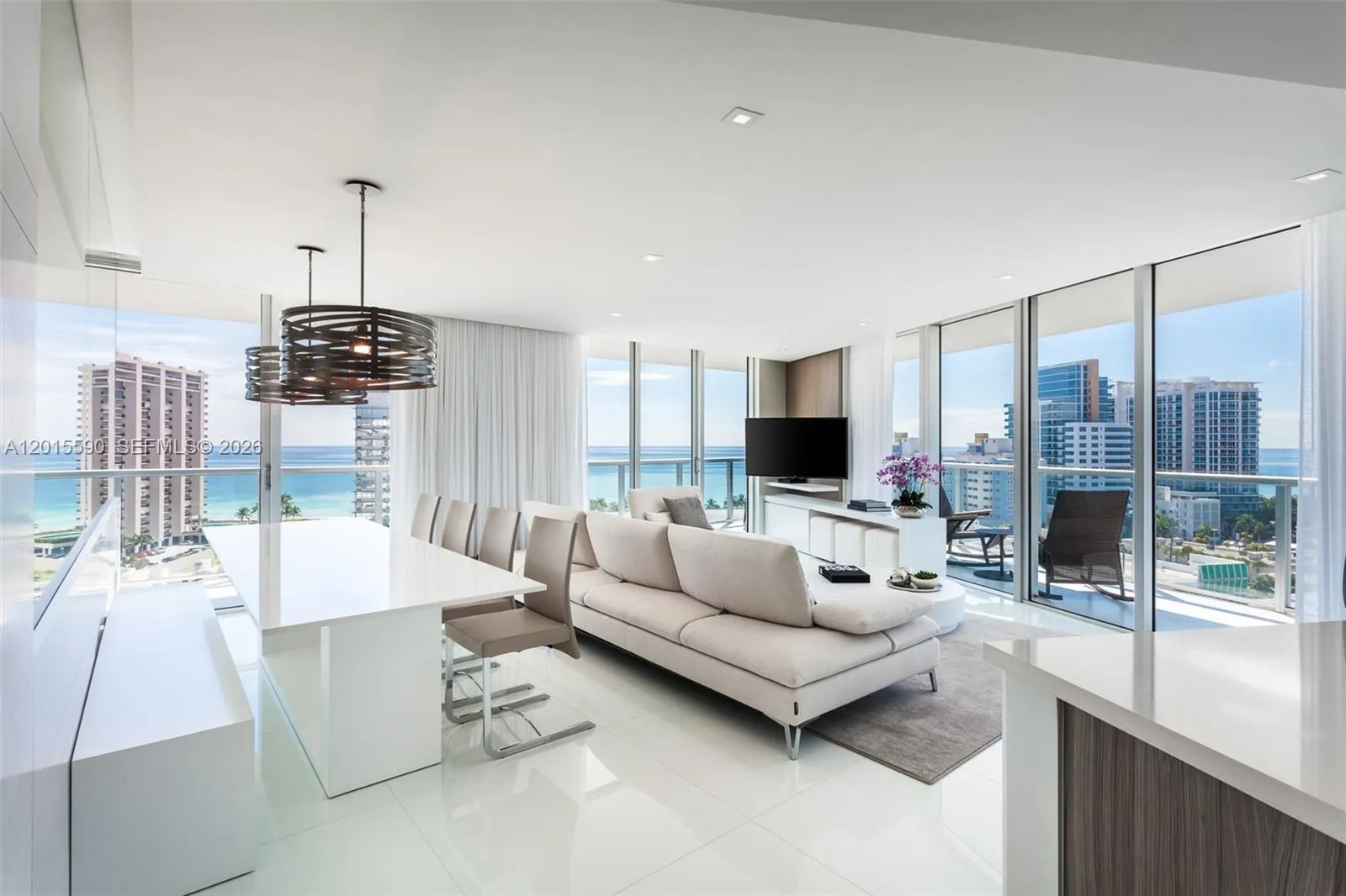 Foto de propiedad en 6700 Indian Creek Drive 1402, Miami Beach, FL 33141 Miami Beach con MLS# 