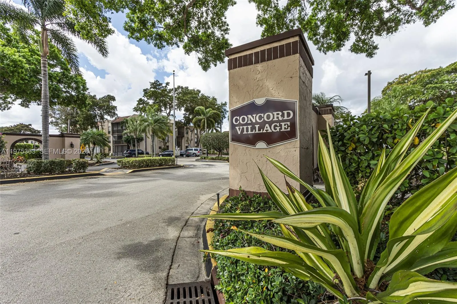 Foto de propiedad en 6701 N University Drive 210, Tamarac, FL 33321 Tamarac con MLS# 