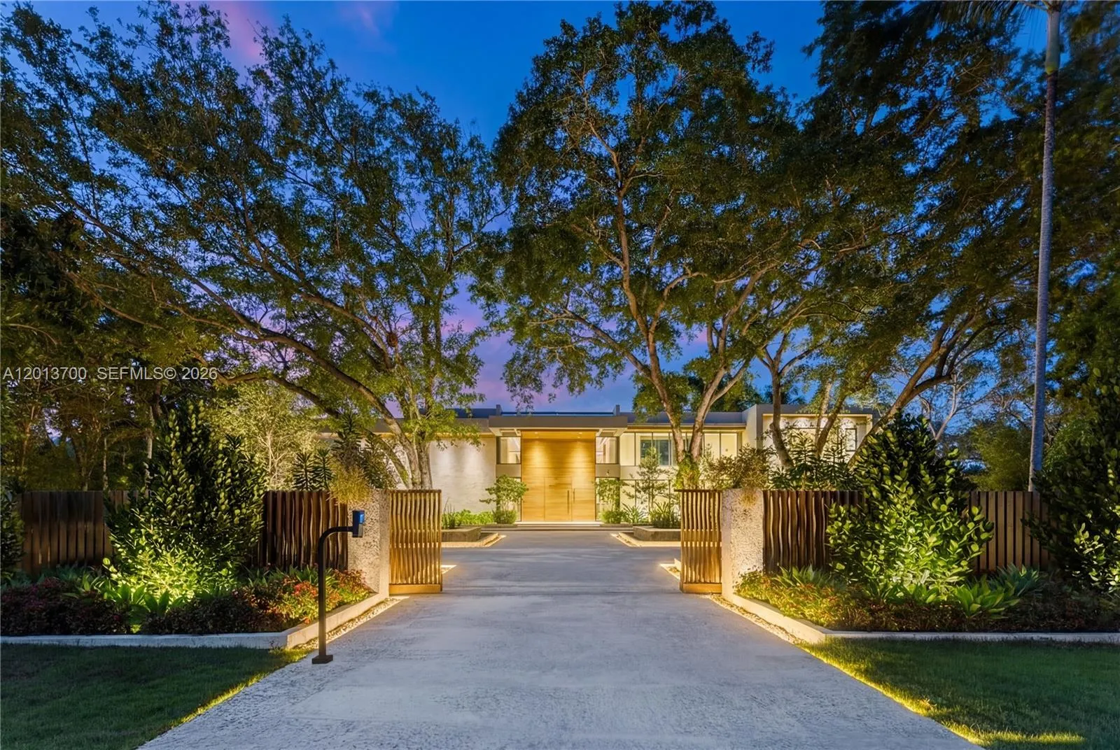 En Venta 6701 SW 101st Street, Pinecrest, FL 33156, Pinecrest, FL 33156