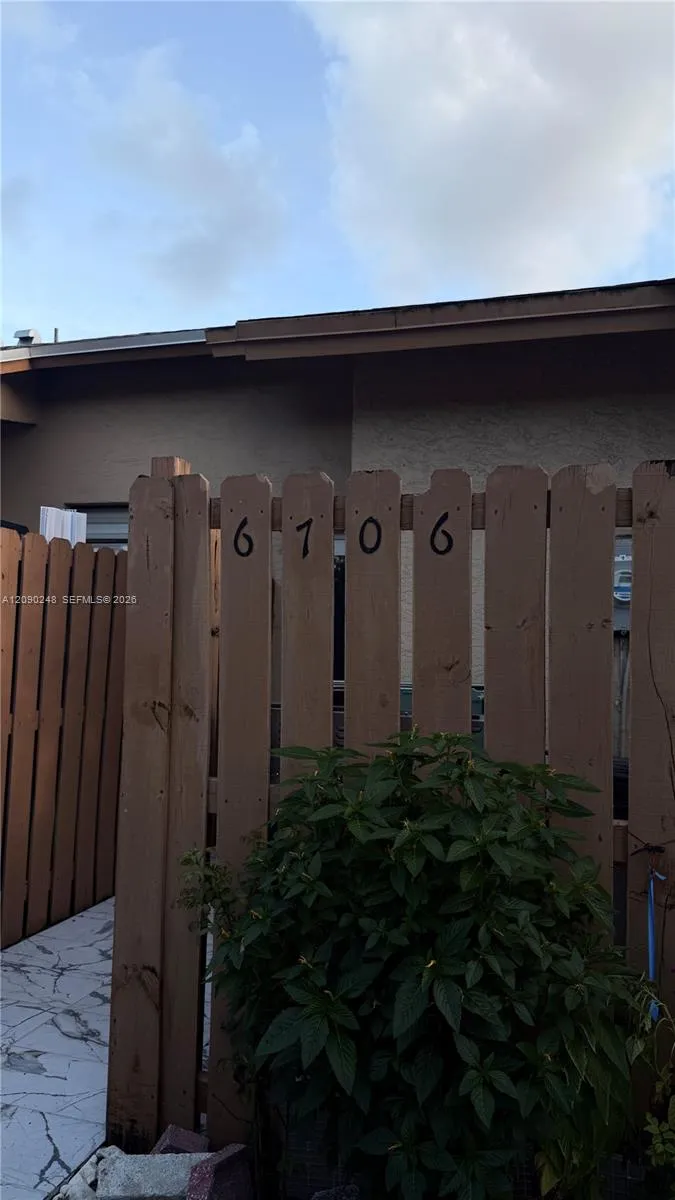 En Renta 6706 NW 192nd Terrace, Hialeah, FL 33015, Hialeah, FL 33015