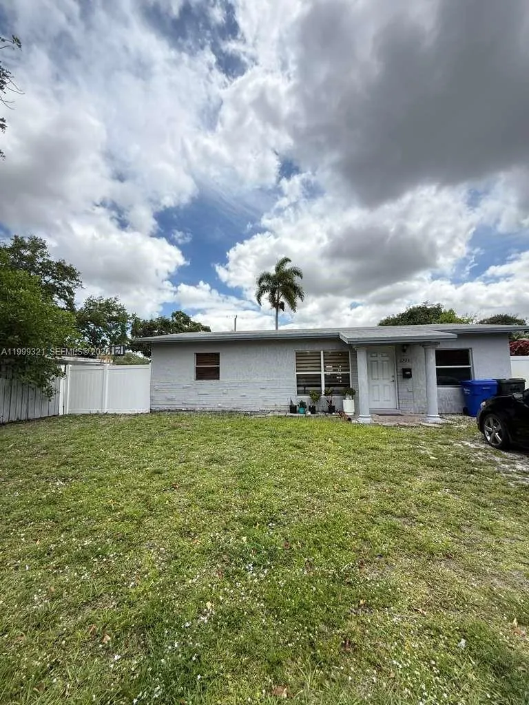 Vendido 6708 Raleigh Street, Hollywood, FL 33024, Hollywood, FL 33024