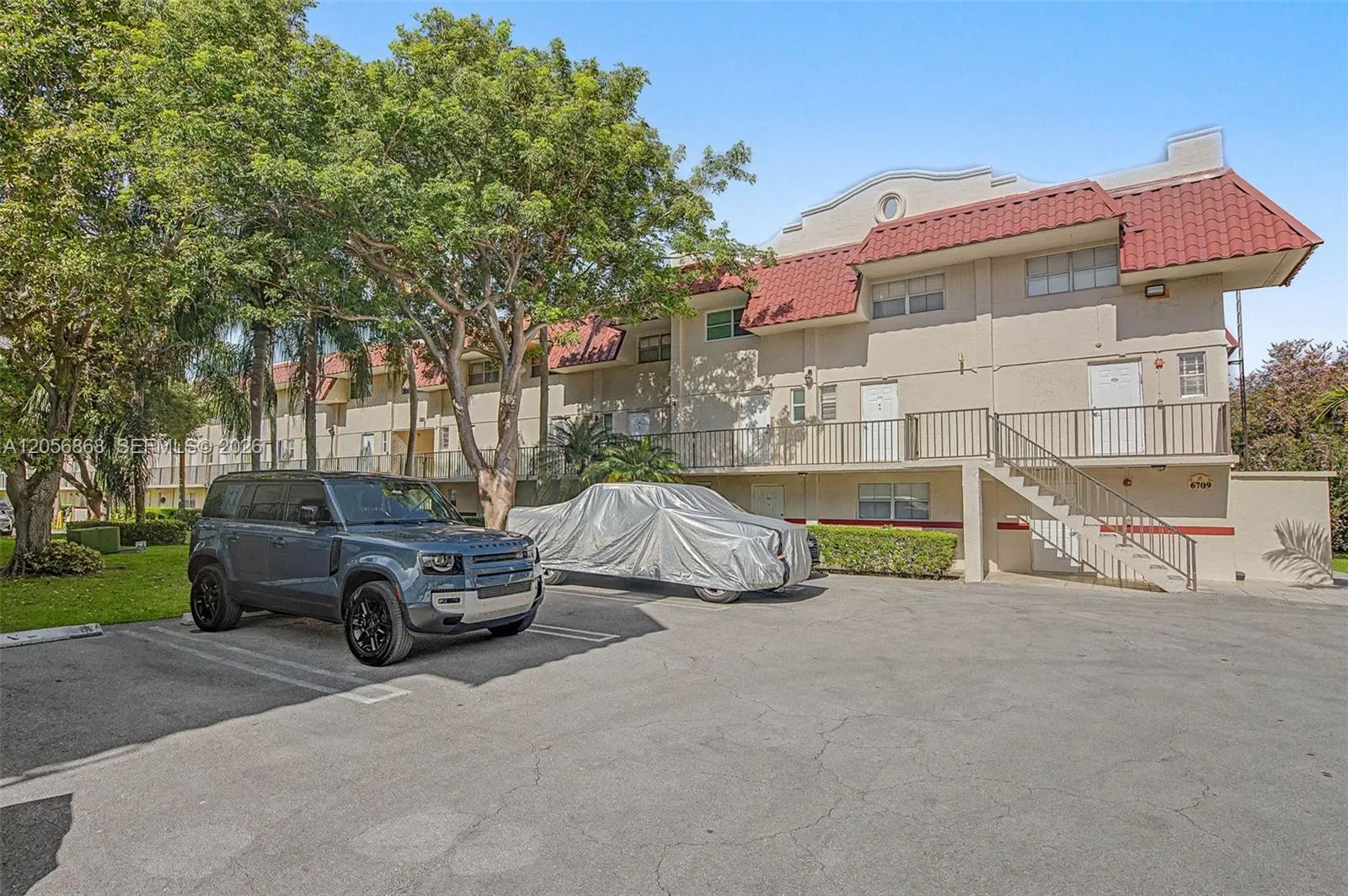 Foto de propiedad en 6709 N Kendall Drive 223, Pinecrest, FL 33156 Pinecrest con MLS# 
