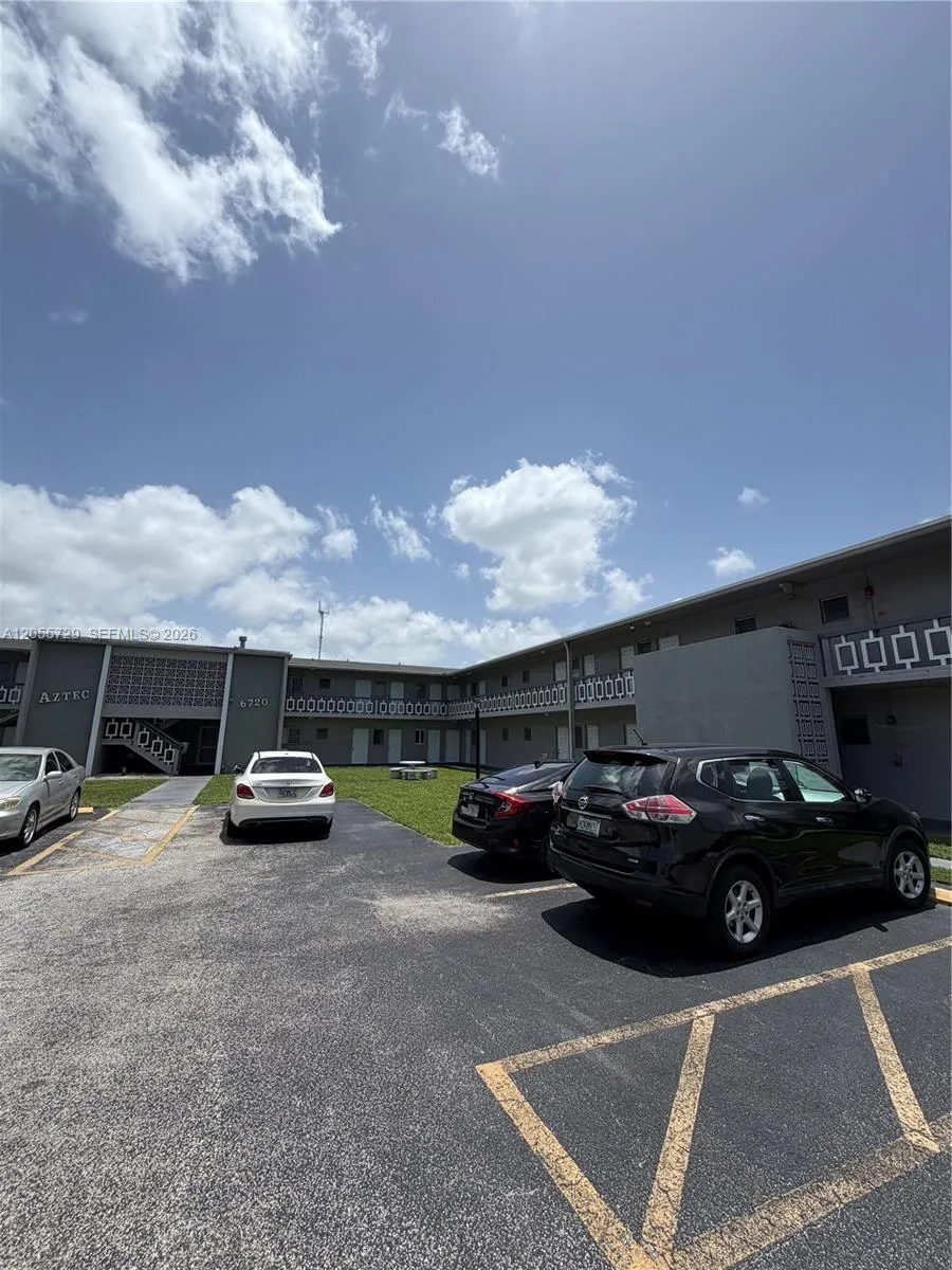 En Renta 6720 Arbor Drive 212, Miramar, FL 33023, Miramar, FL 33023