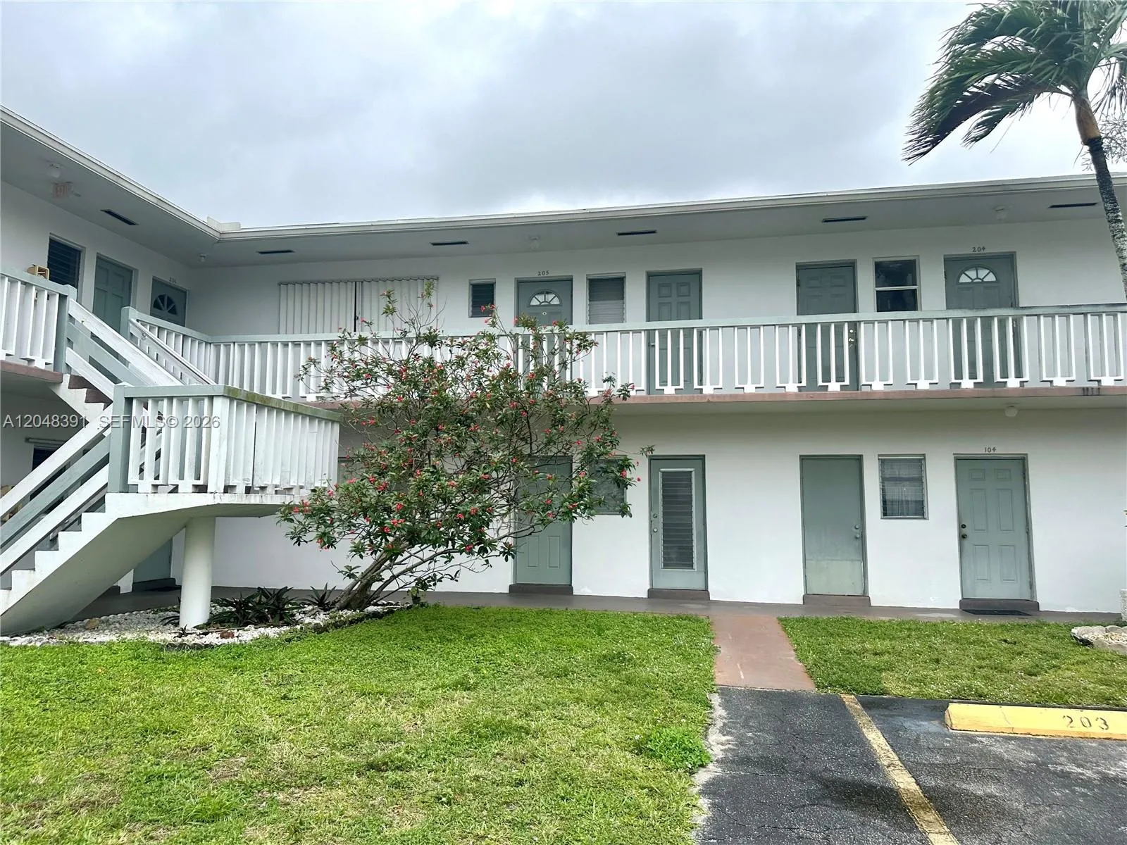 Foto de propiedad en 6740 Arbor Drive 204, Miramar, FL 33023 Miramar con MLS# 