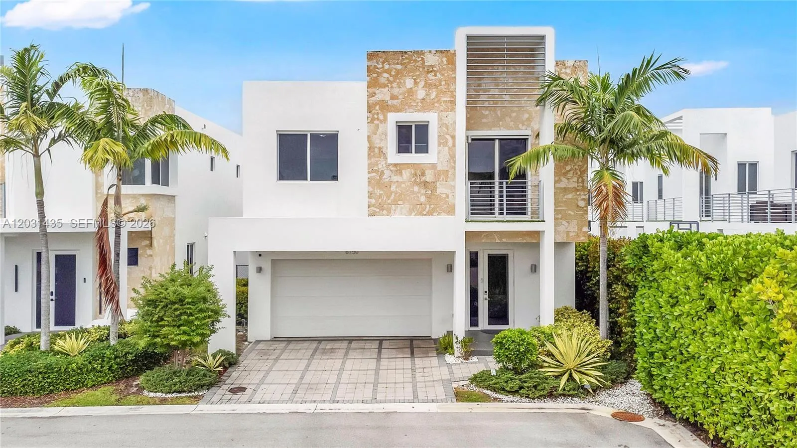 Foto de propiedad en 6750 NW 103rd Avenue, Doral, FL 33178 Doral con MLS# 