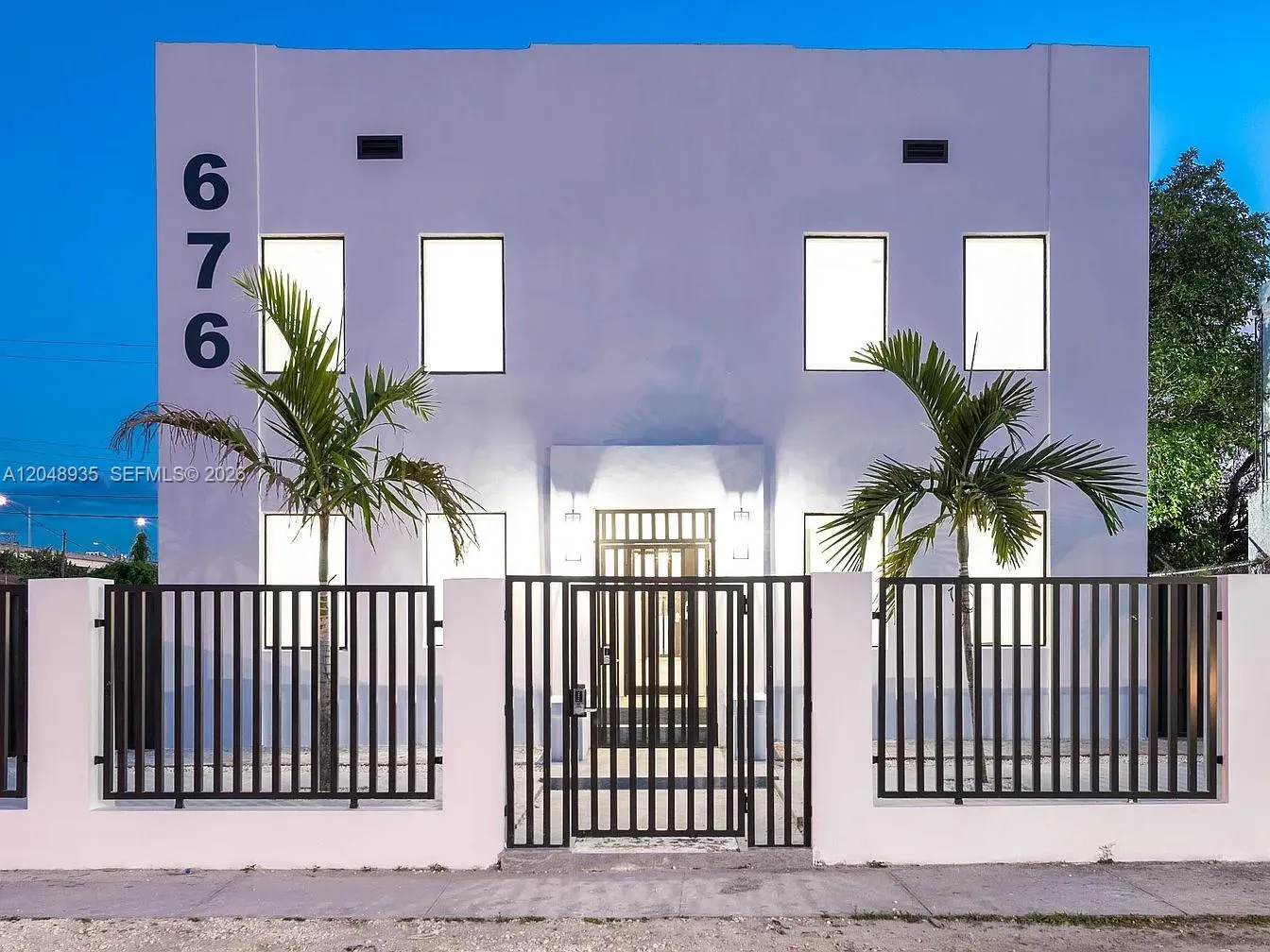 En Renta 676 NW 47th Street 8, Miami, FL 33127, Miami, FL 33127