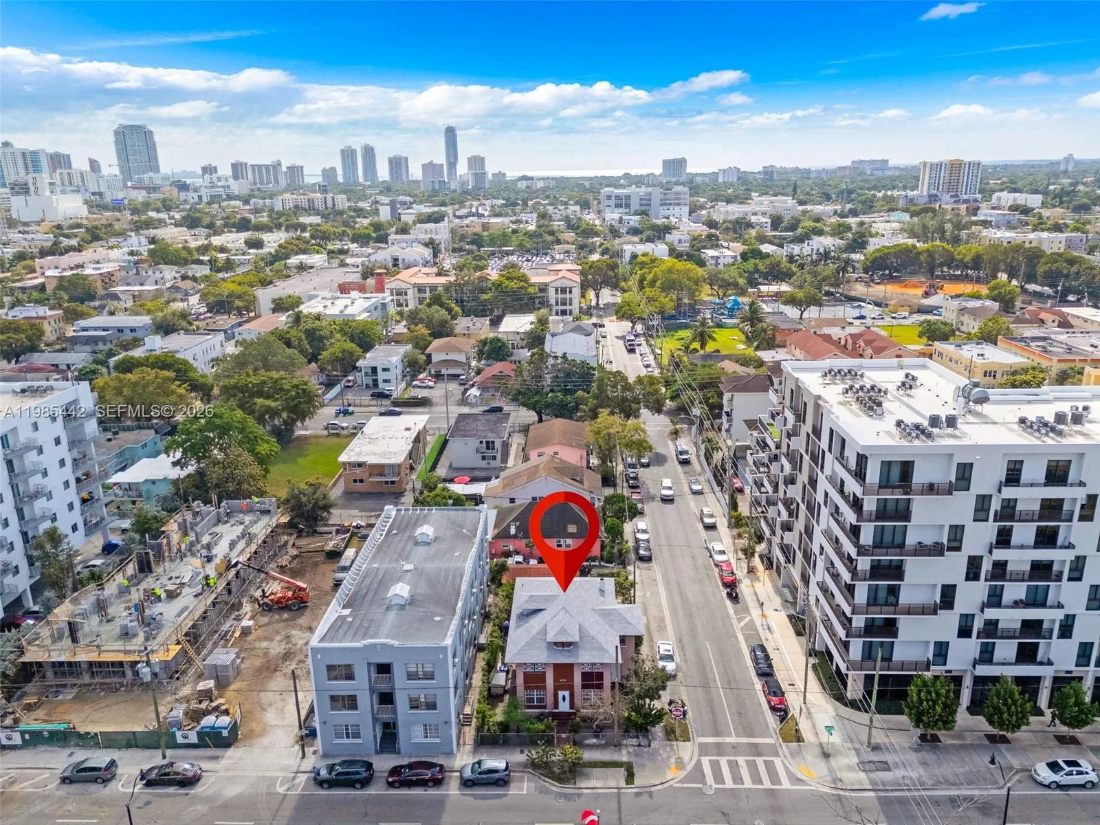 En Venta 676 SW 1st Street, Miami, FL 33130, Miami, FL 33130