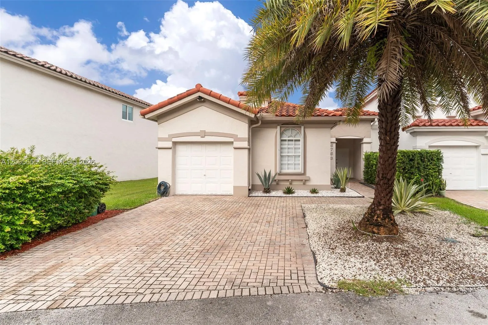 En Renta 6763 NW 109th Avenue 6763, Doral, FL 33178, Doral, FL 33178