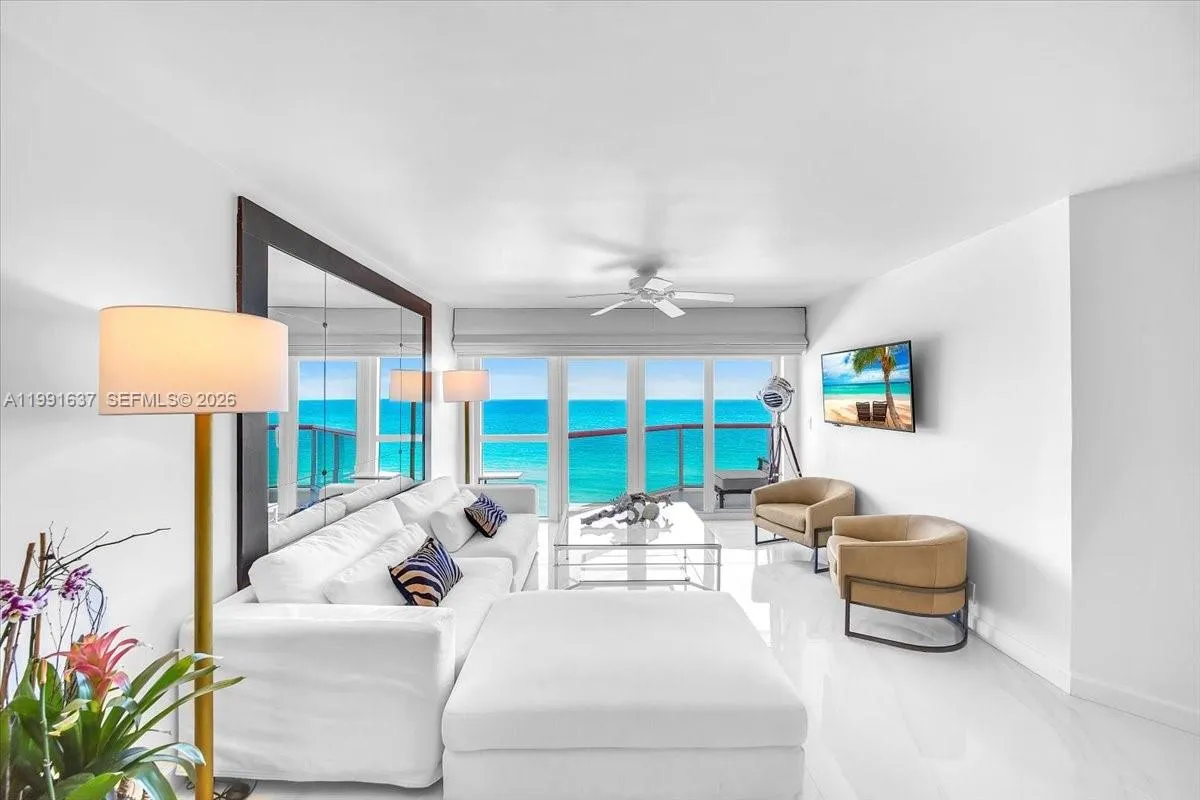 Foto de propiedad en 6767 Collins Avenue 1110, Miami Beach, FL 33141 Miami Beach con MLS# 
