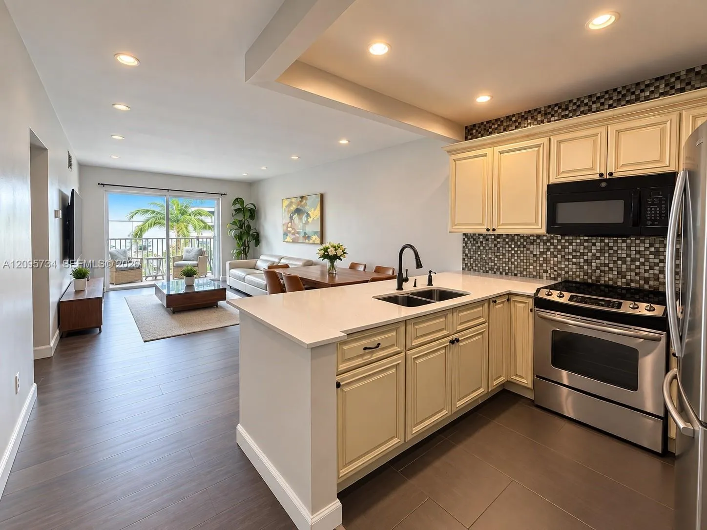 En Renta 677 NE 24th Street 406, Miami, FL 33137, Miami, FL 33137