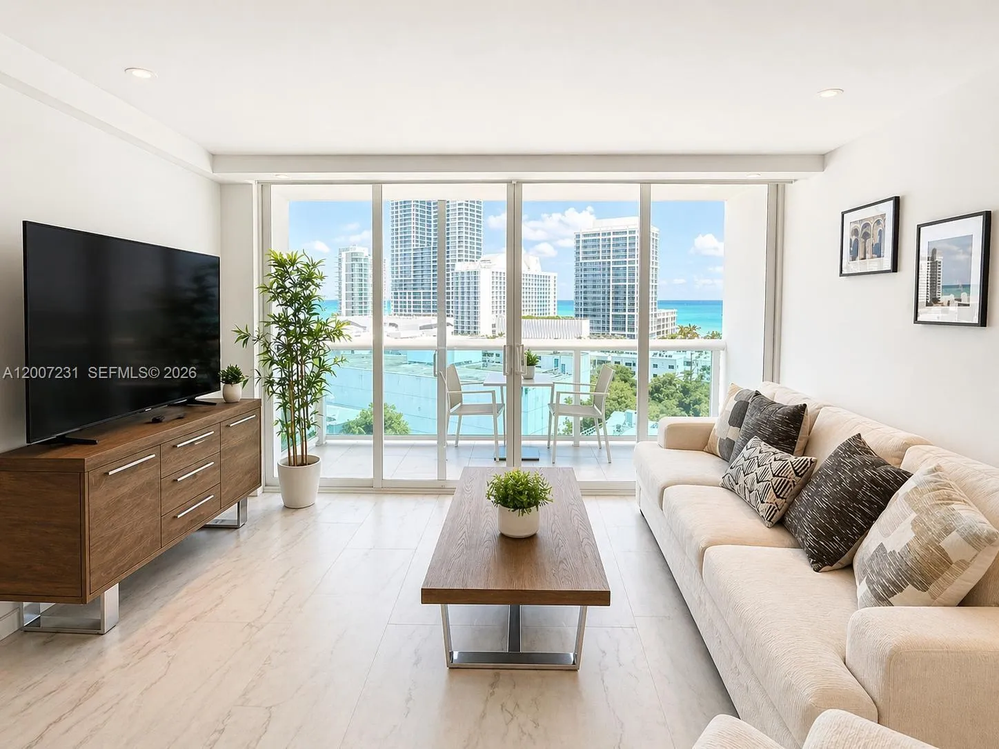Foto de propiedad en 6770 Indian Creek Drive 12T, Miami Beach, FL 33141 Miami Beach con MLS# 