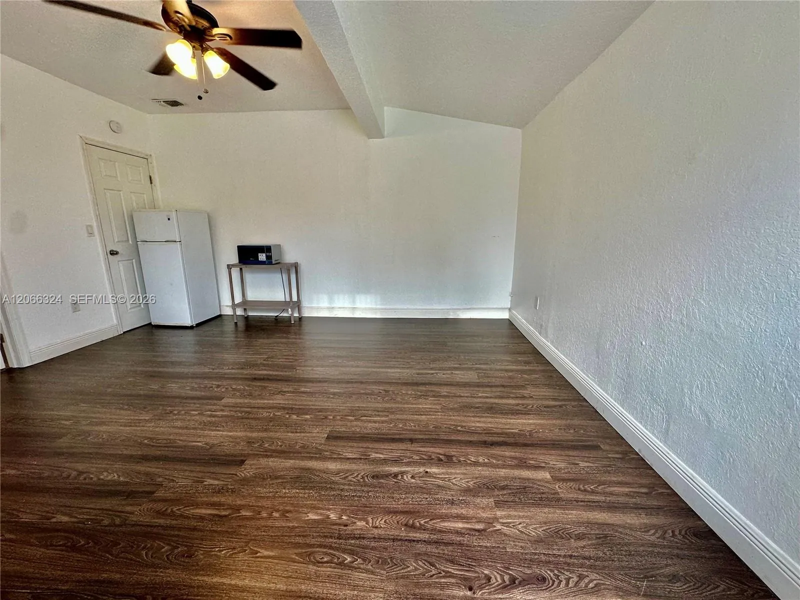 Foto de propiedad en 6773 Camelia Drive efficiency, Miramar, FL 33023 Miramar con MLS# 