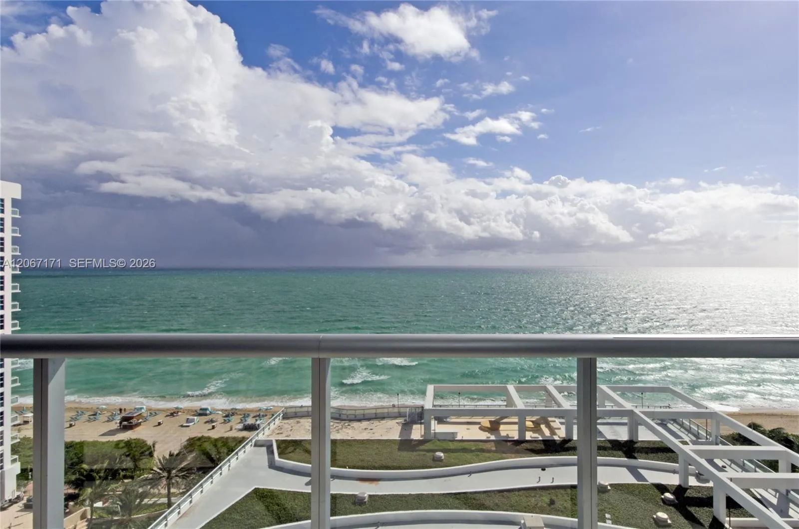 Foto de propiedad en 6799 Collins Avenue 1103, Miami Beach, FL 33141 Miami Beach con MLS# 
