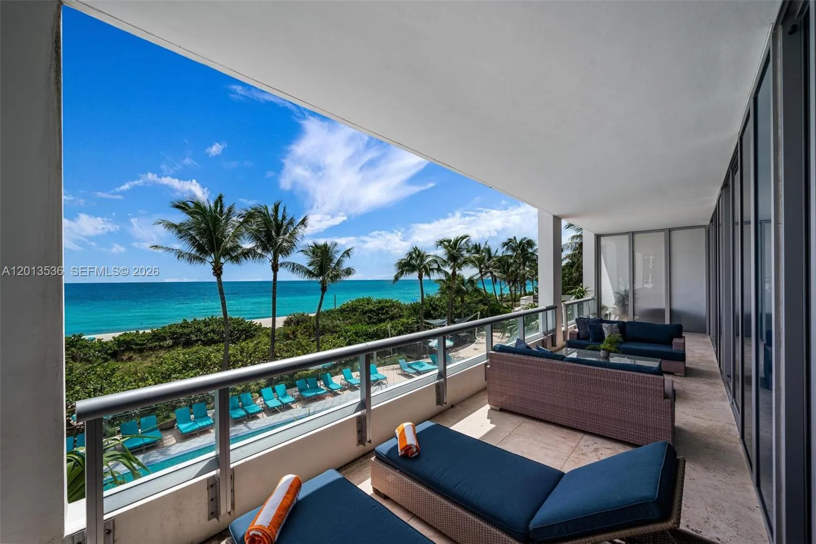 Foto de propiedad en 6799 Collins Avenue 205, Miami Beach, FL 33141 Miami Beach con MLS# 