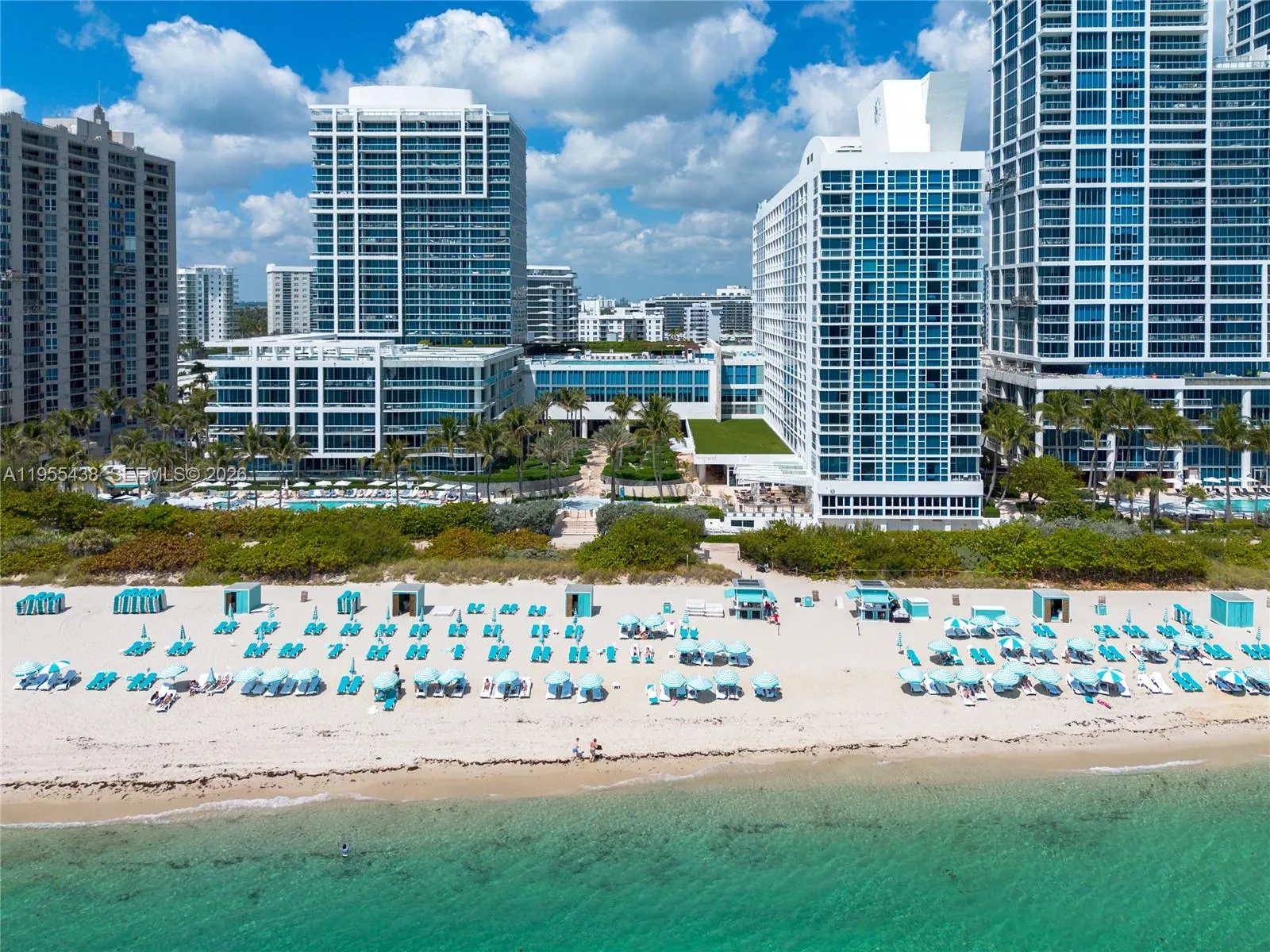 Foto de propiedad en 6799 Collins Avenue 401, Miami Beach, FL 33141 Miami Beach con MLS# 