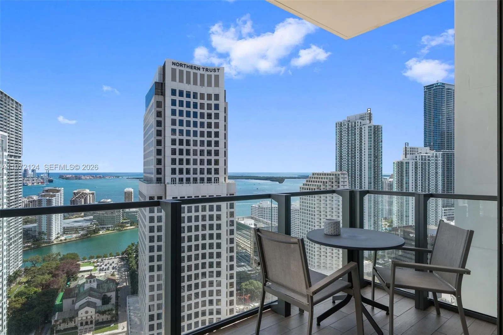 Foto de propiedad en 68 SE 6th Street 3209, Miami, FL 33131 Miami con MLS# 