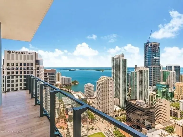 En Renta 68 SE 6th Street 3901, Miami, FL 33131, Miami, FL 33131