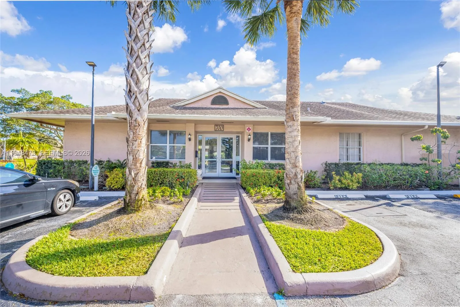 Foto de propiedad en 680 Cypress Club Way I10, Deerfield Beach, FL 33064 Deerfield Beach con MLS# 