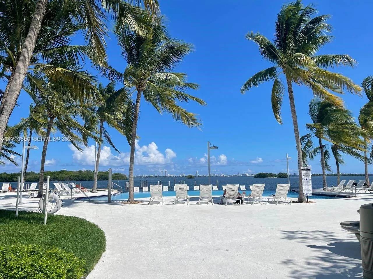 Foto de propiedad en 680 NE 64th Street A506, Miami, FL 33138 Miami con MLS# 