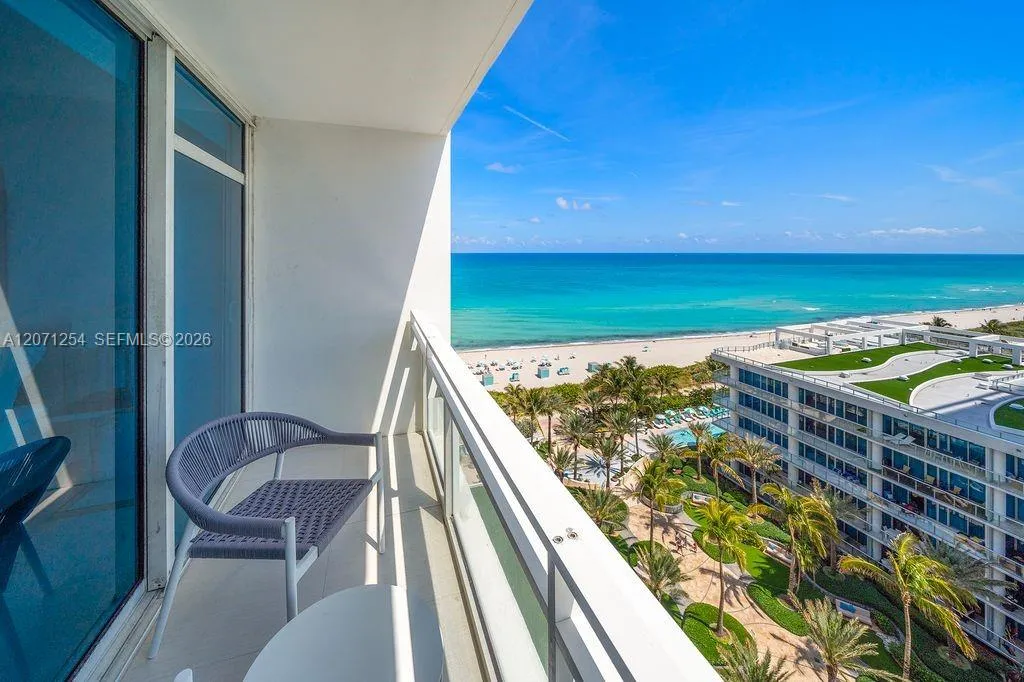 Foto de propiedad en 6801 Collins Avenue 1206/1210, Miami Beach, FL 33141 Miami Beach con MLS# 