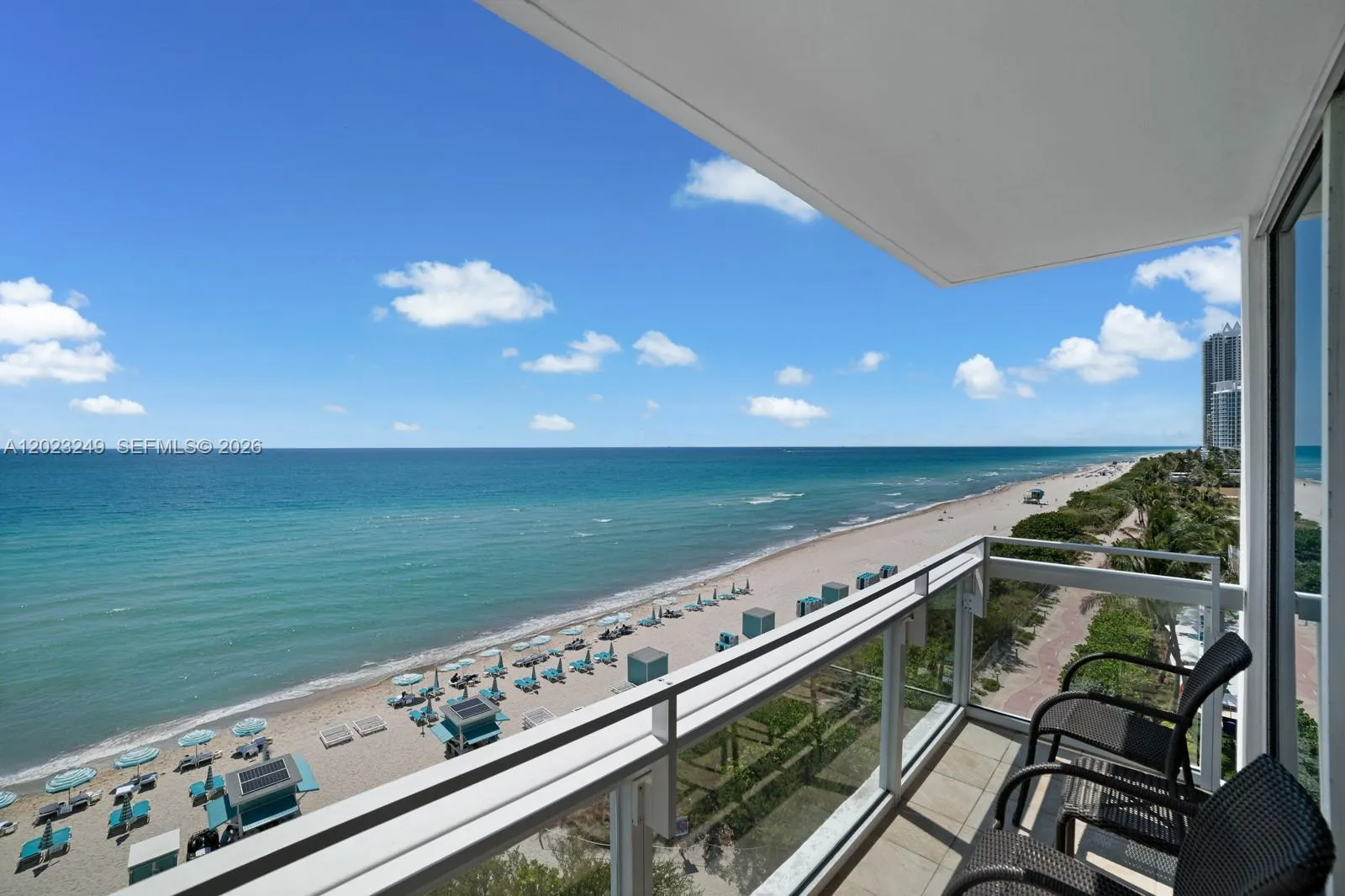 Foto de propiedad en 6801 Collins Avenue 705 (Door 722), Miami Beach, FL 33141 Miami Beach con MLS# 