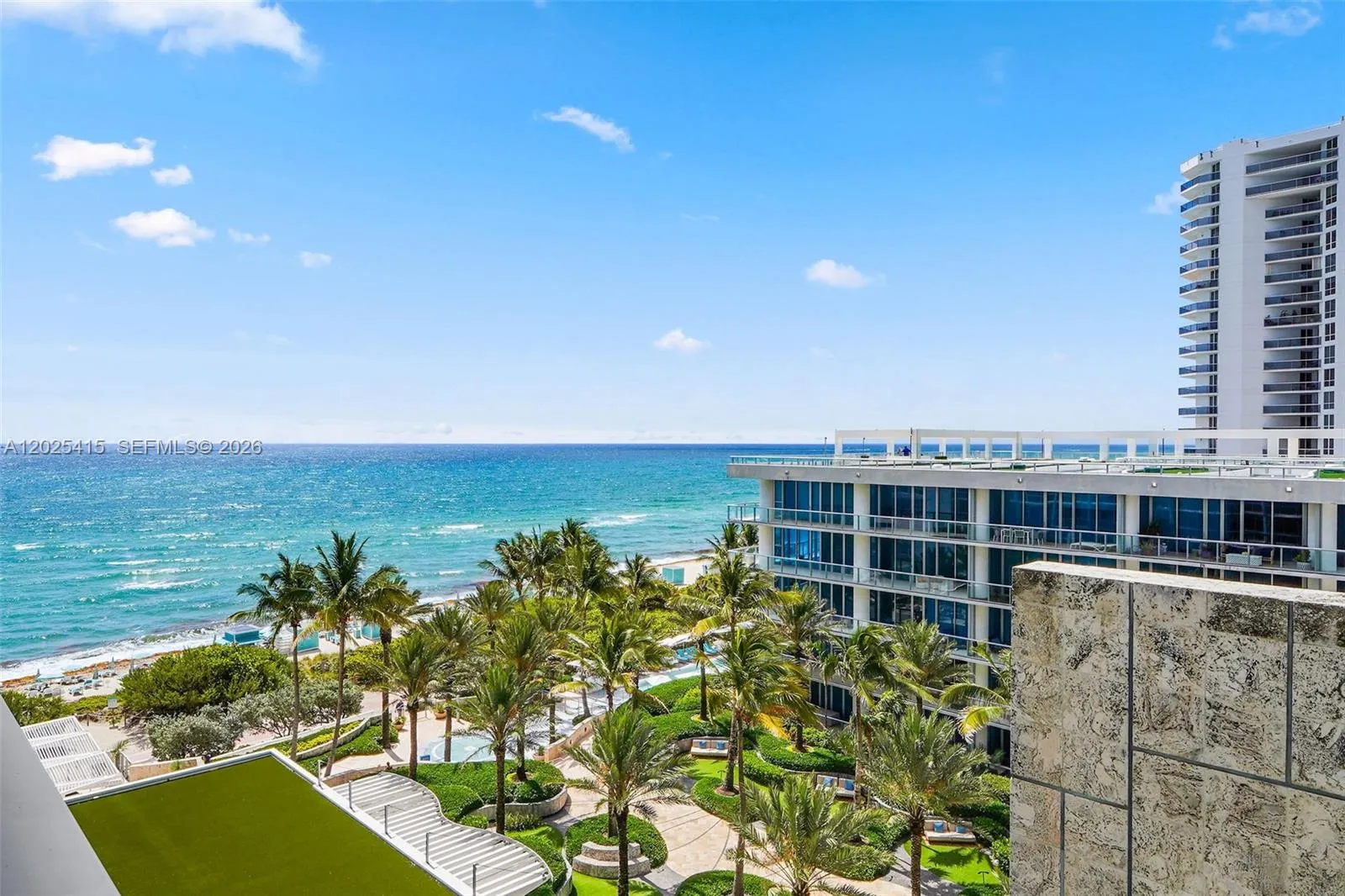 Foto de propiedad en 6801 Collins Avenue 708, Miami Beach, FL 33141 Miami Beach con MLS# 