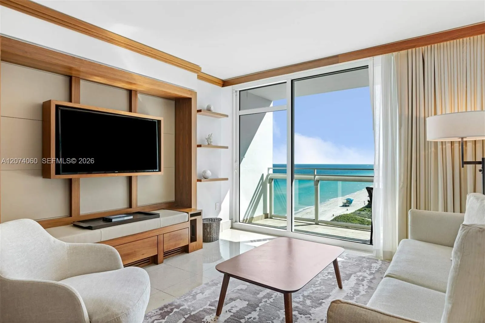 Foto de propiedad en 6801 Collins Avenue 920, Miami Beach, FL 33141 Miami Beach con MLS# 