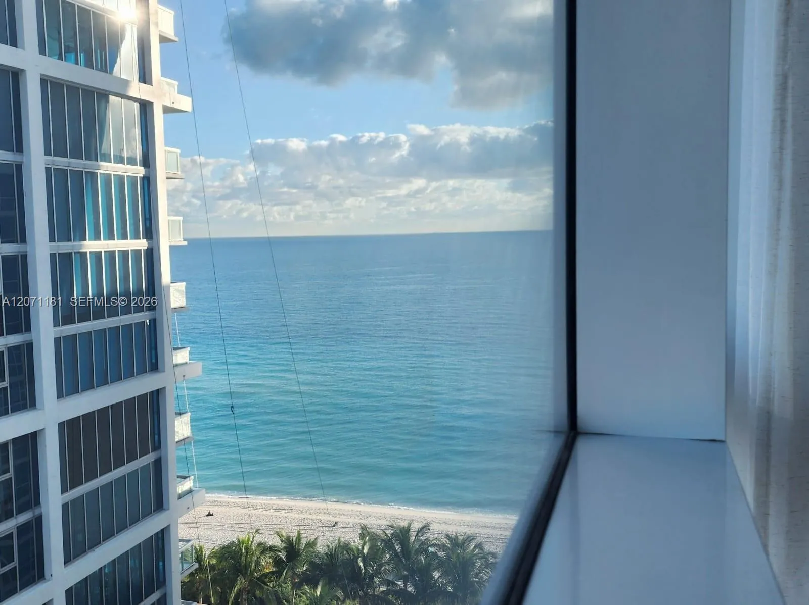Foto de propiedad en 6801 Collins Avenue LPH05, Miami Beach, FL 33141 Miami Beach con MLS# 