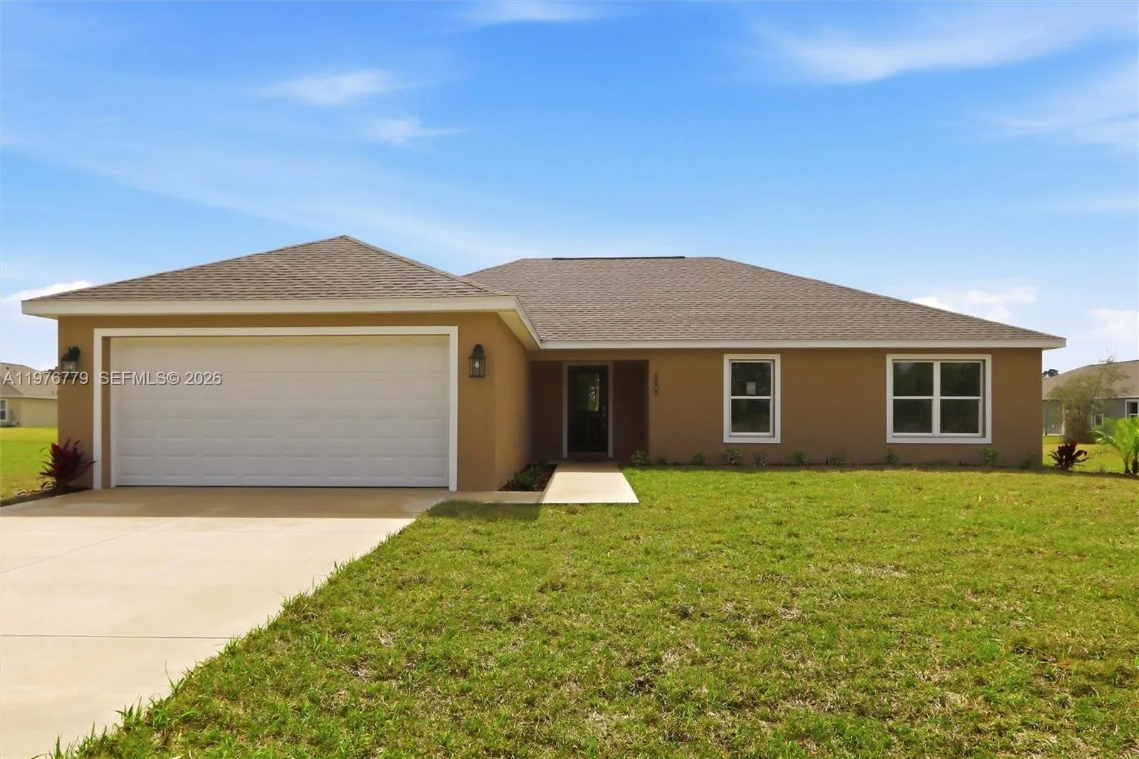Foto de propiedad en 6809 Dickinson Drive, Sebring, FL 33872 Sebring con MLS# 