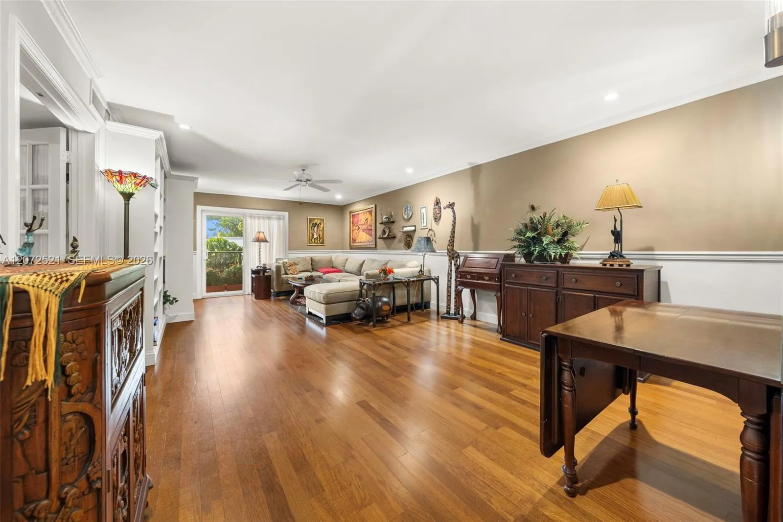 Foto de propiedad en 6815 Edgewater Drive 202, Coral Gables, FL 33133 Coral Gables con MLS# 
