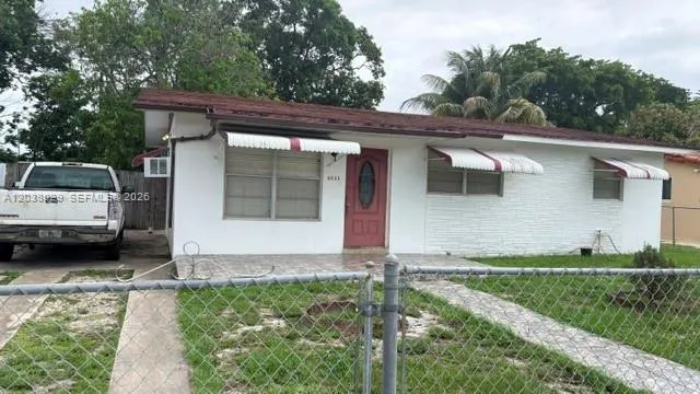 Foto de propiedad en 6833 SW 20th Street, Miramar, FL 33023 Miramar con MLS# 