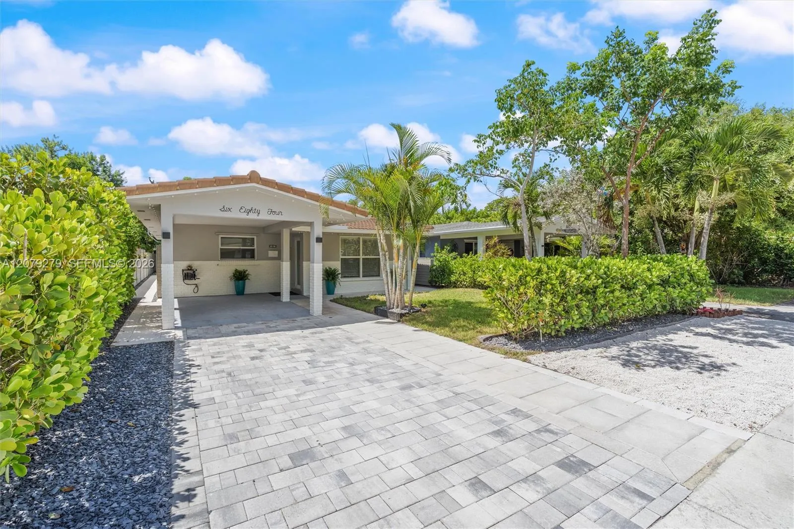 En Venta 684 NE 35th Street, Oakland Park, FL 33334, Oakland Park, FL 33334