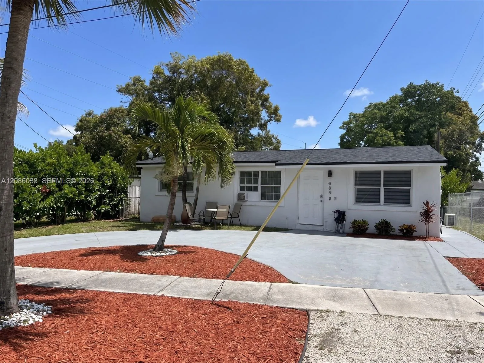 En Renta 685 SW 7th Terrace 2, Dania Beach, FL 33004, Dania Beach, FL 33004