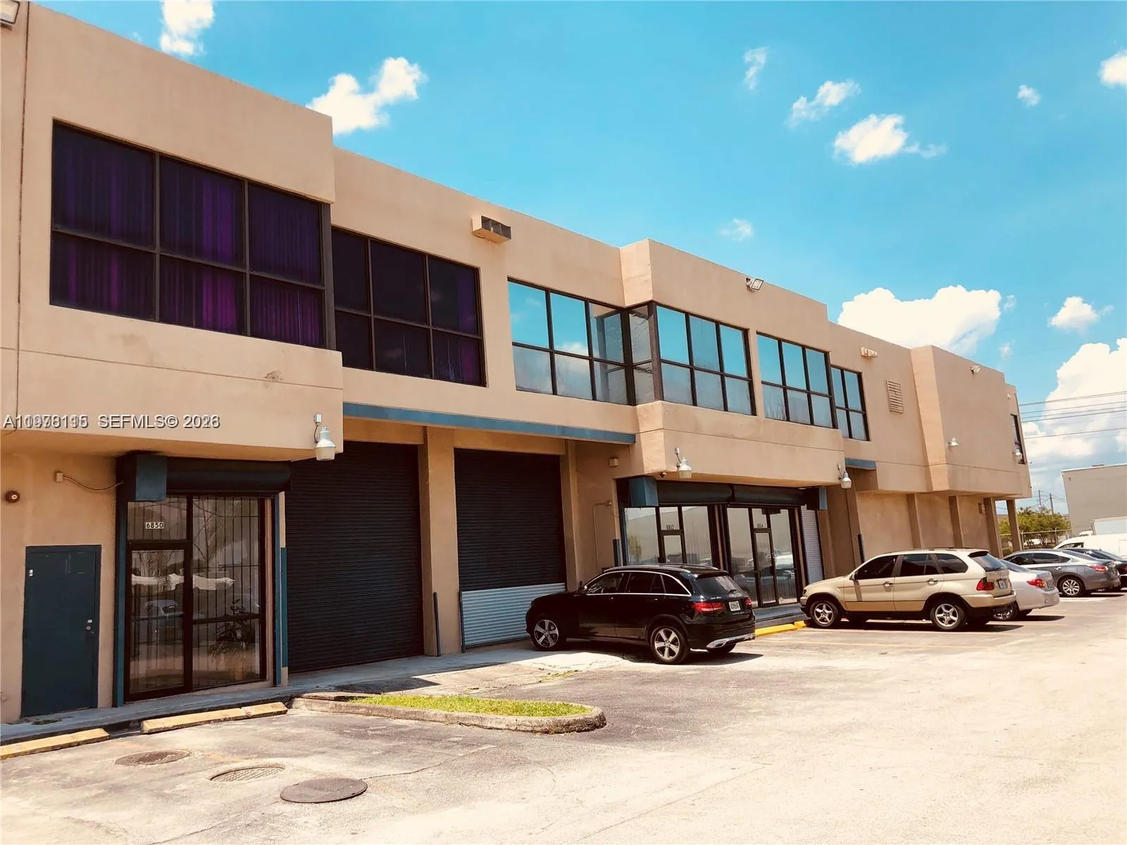Foto de propiedad en 6850 NW 77th Court 6850, Medley, FL 33166 Medley con MLS# 