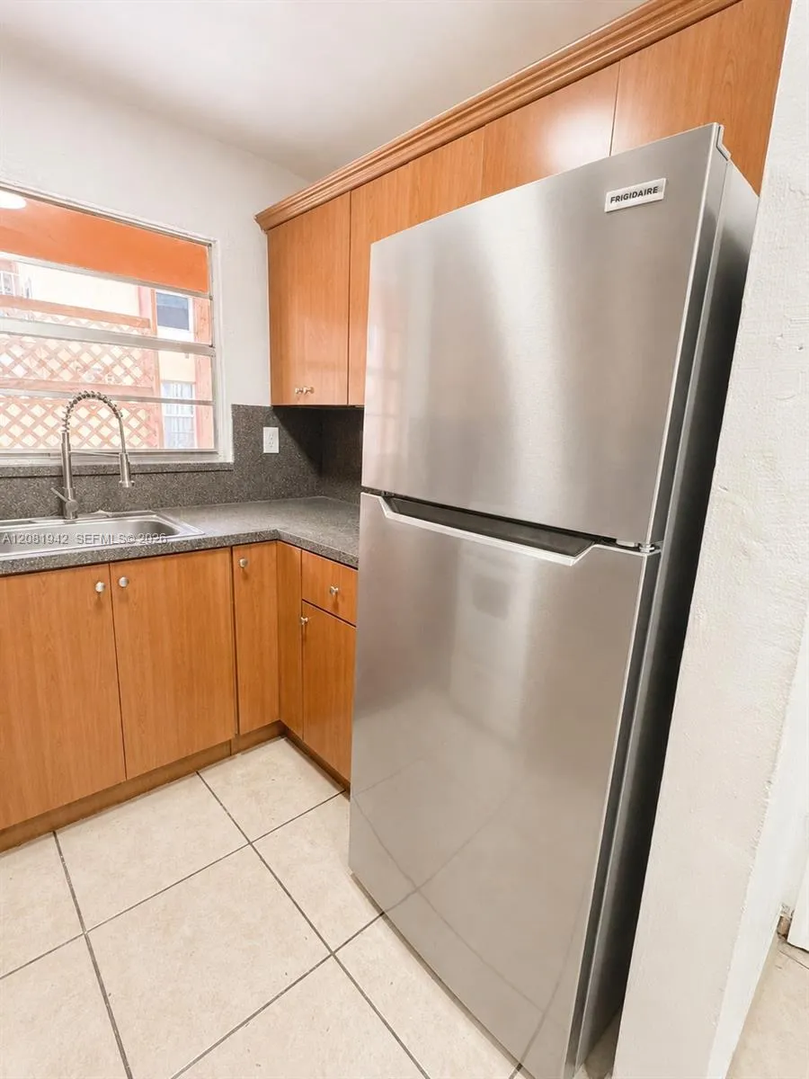 En Renta 6850 W 14th Court B17, Hialeah, FL 33014, Hialeah, FL 33014