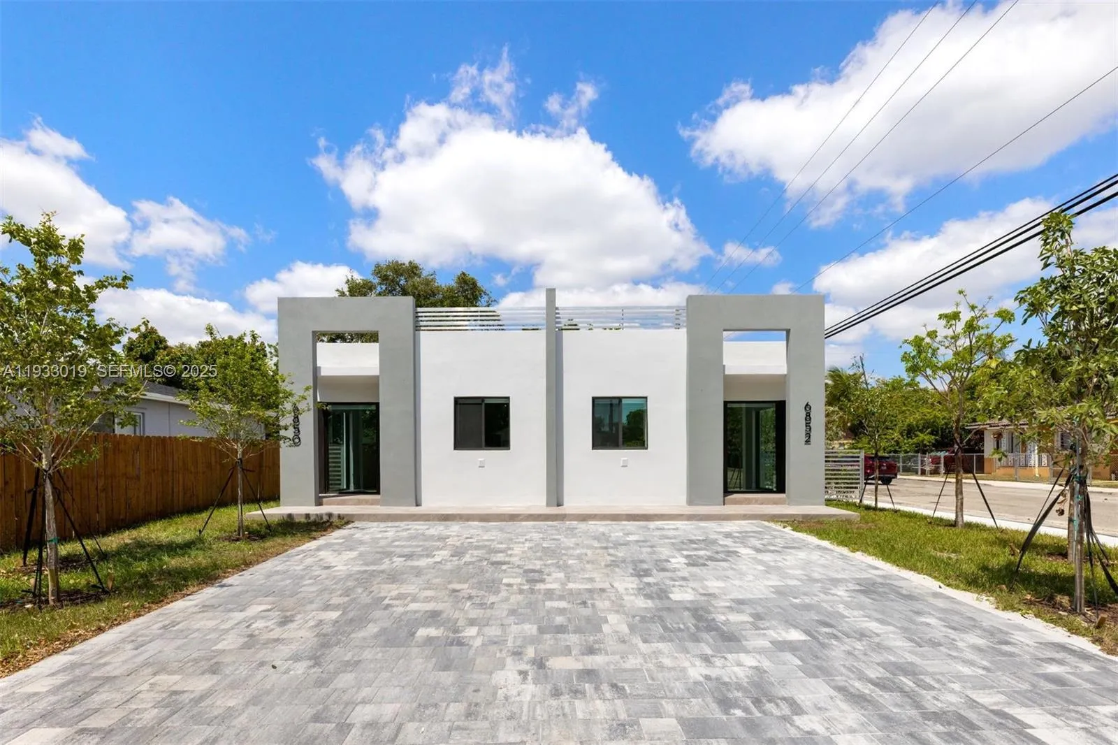 En Venta 6852-6850 NW 4th Avenue, Miami, FL 33150, Miami, FL 33150