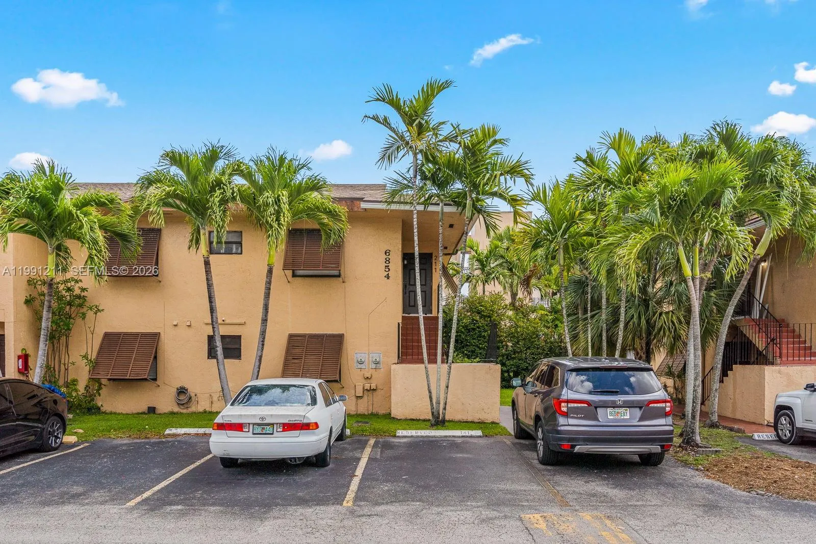 En Renta 6854 NW 173rd Drive 210, Hialeah, FL 33015, Hialeah, FL 33015