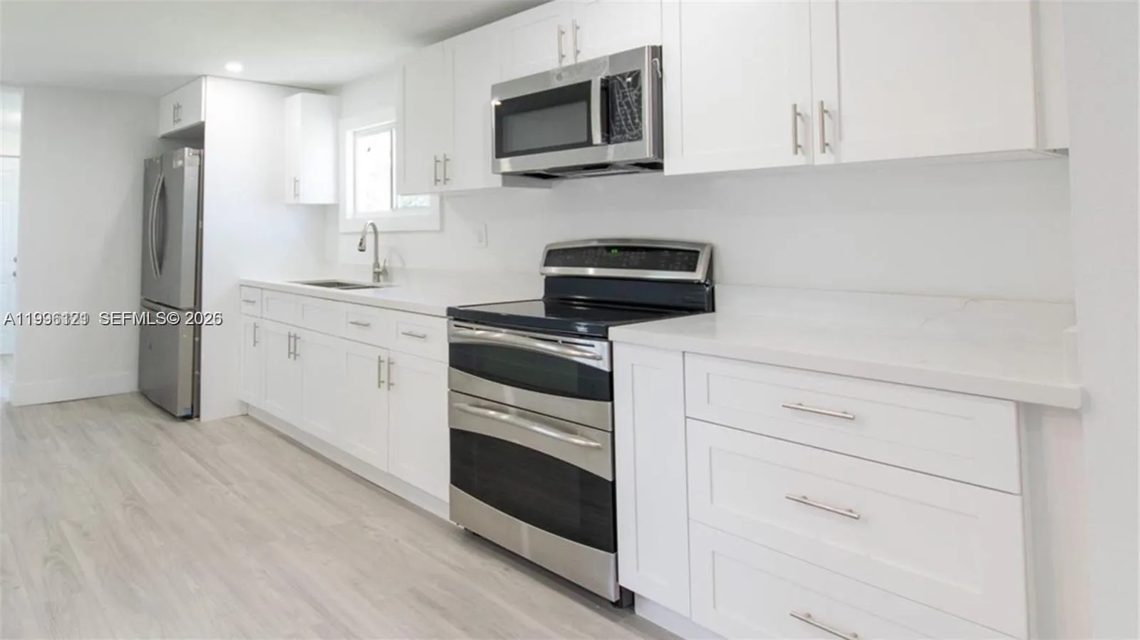 Vendido 6859 NW 17th Avenue, Miami, FL 33147, Miami, FL 33147