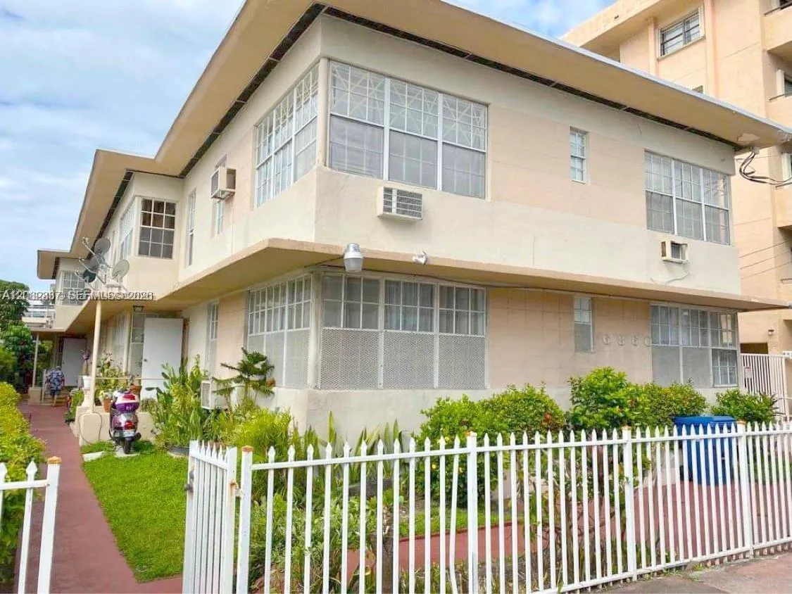 En Renta 6860 Abbott Avenue 8B, Miami Beach, FL 33141, Miami Beach, FL 33141