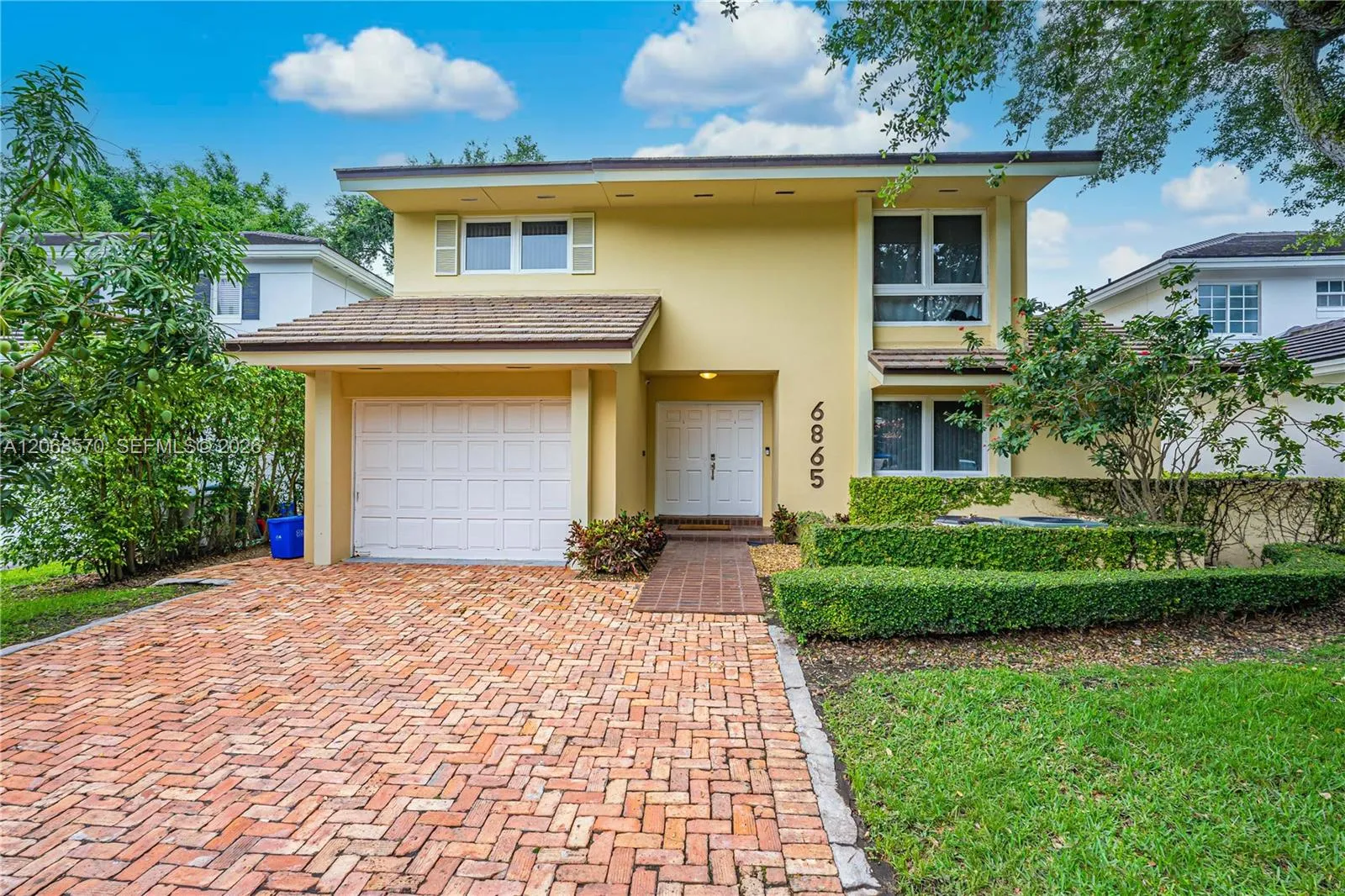 Foto de propiedad en 6865 Veronese Street, Coral Gables, FL 33146 Coral Gables con MLS# 