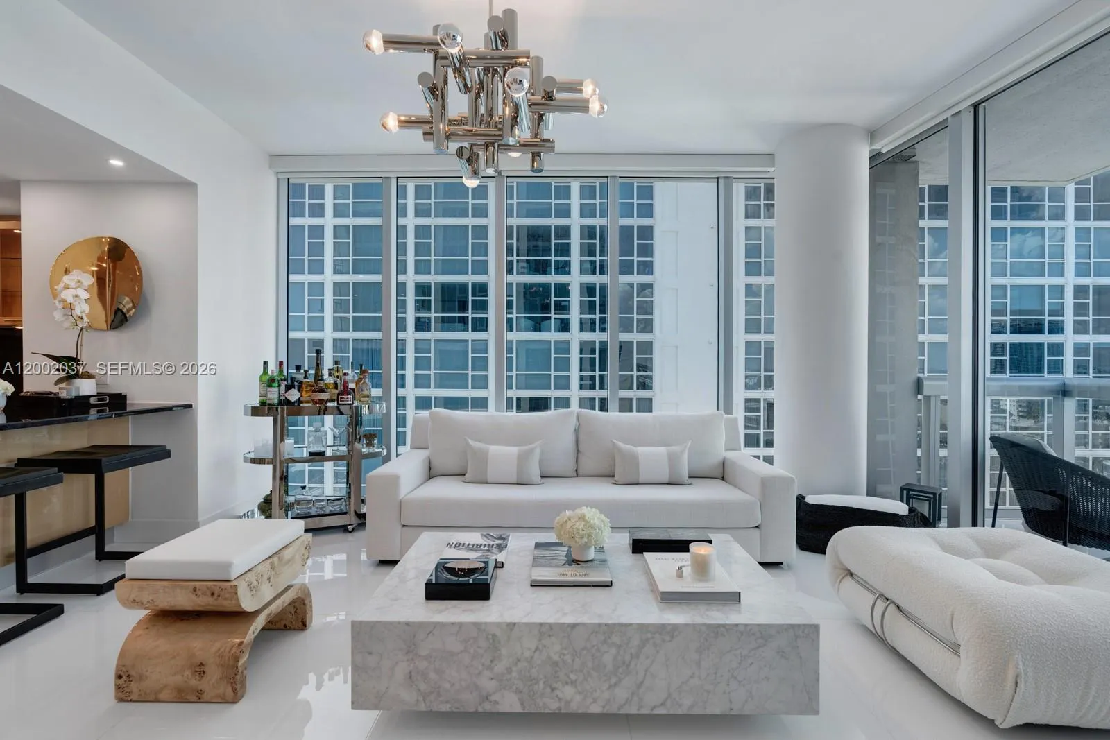 Foto de propiedad en 6899 Collins Avenue 1109, Miami Beach, FL 33141 Miami Beach con MLS# 