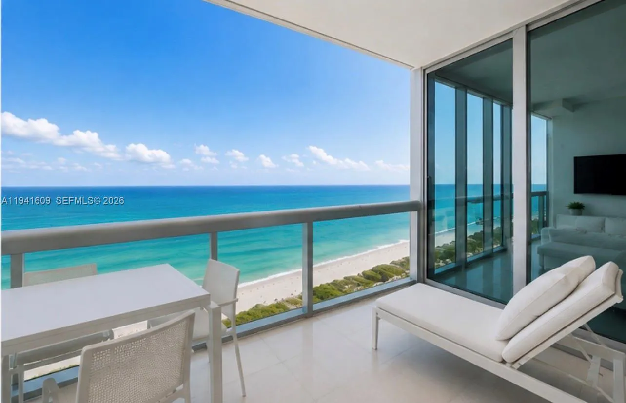 Foto de propiedad en 6899 Collins Avenue 1205, Miami Beach, FL 33141 Miami Beach con MLS# 