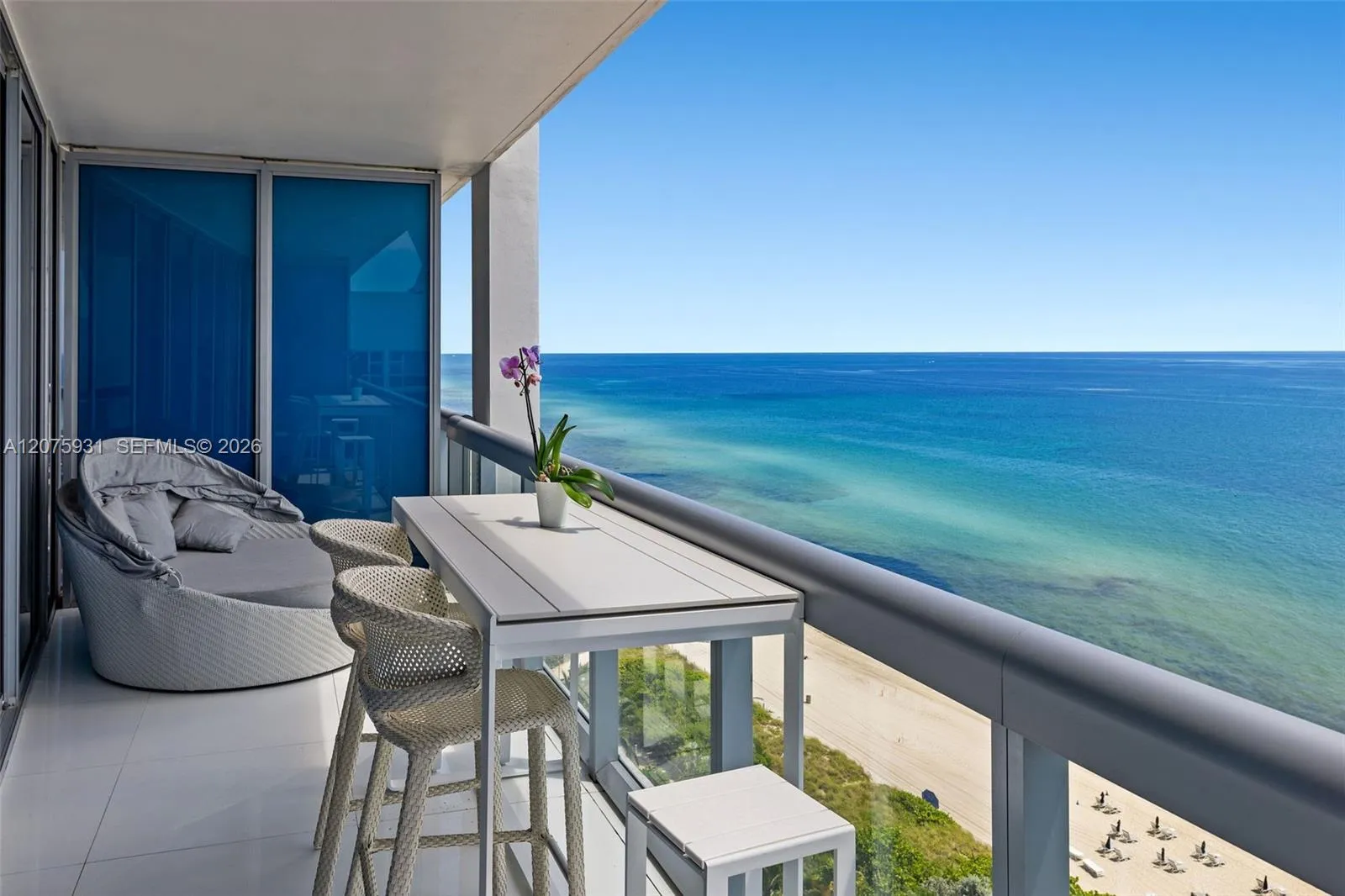 Foto de propiedad en 6899 Collins Avenue 1602, Miami Beach, FL 33141 Miami Beach con MLS# 